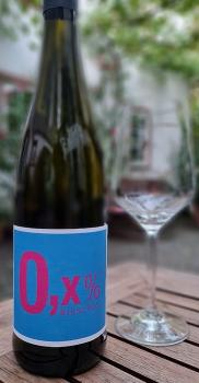 Null Komma X "0,X%" Riesling entalkoholisiert